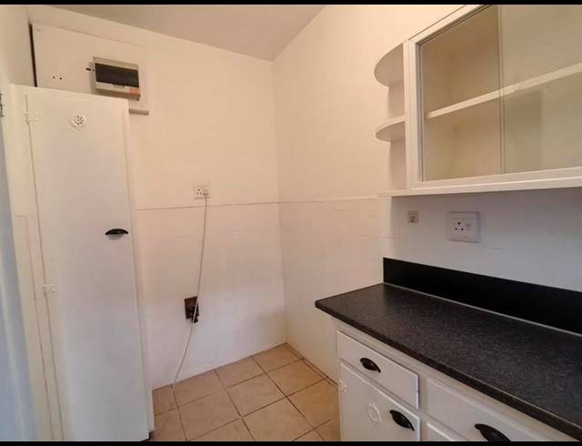 0 BEDROOM PROPERTY TO RENT IN ORANJEZICHT